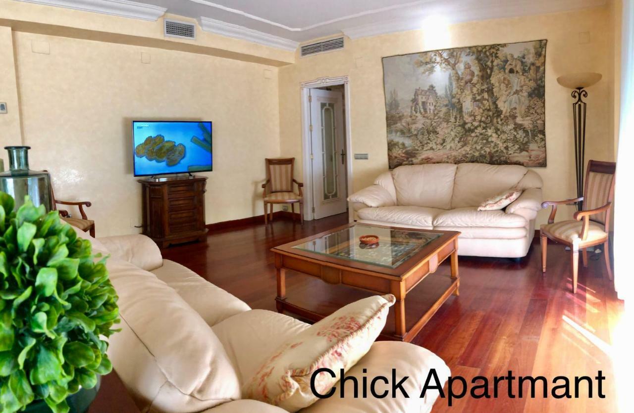 Chick Apartmant Malaga Apartment Exterior photo